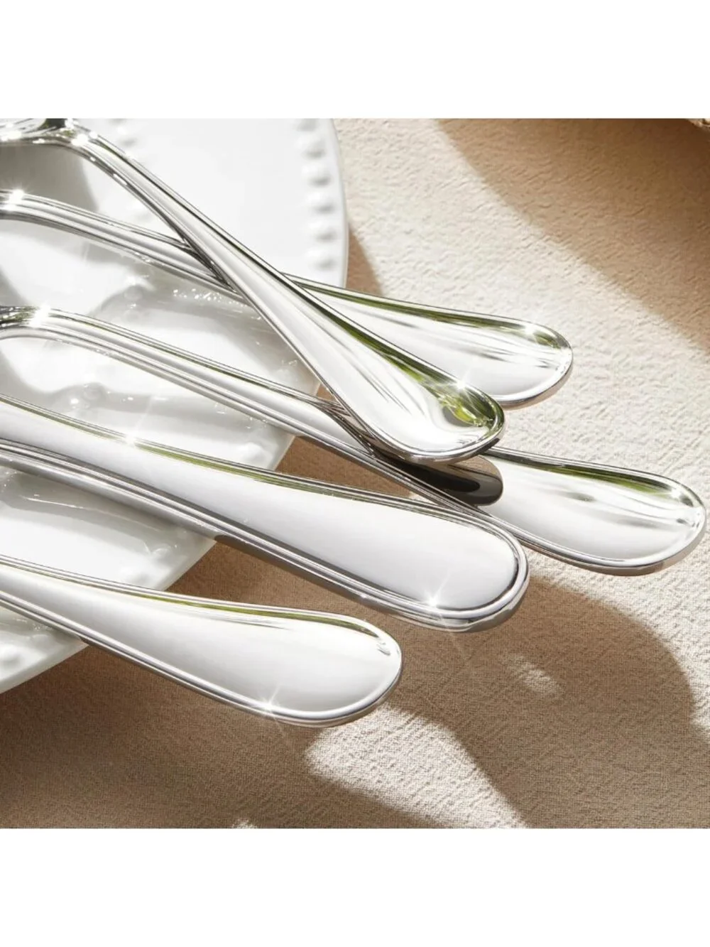 Elegant 24-Piece Teardrop Dinner Fork Set - Durable 18/10 Stainless Steel